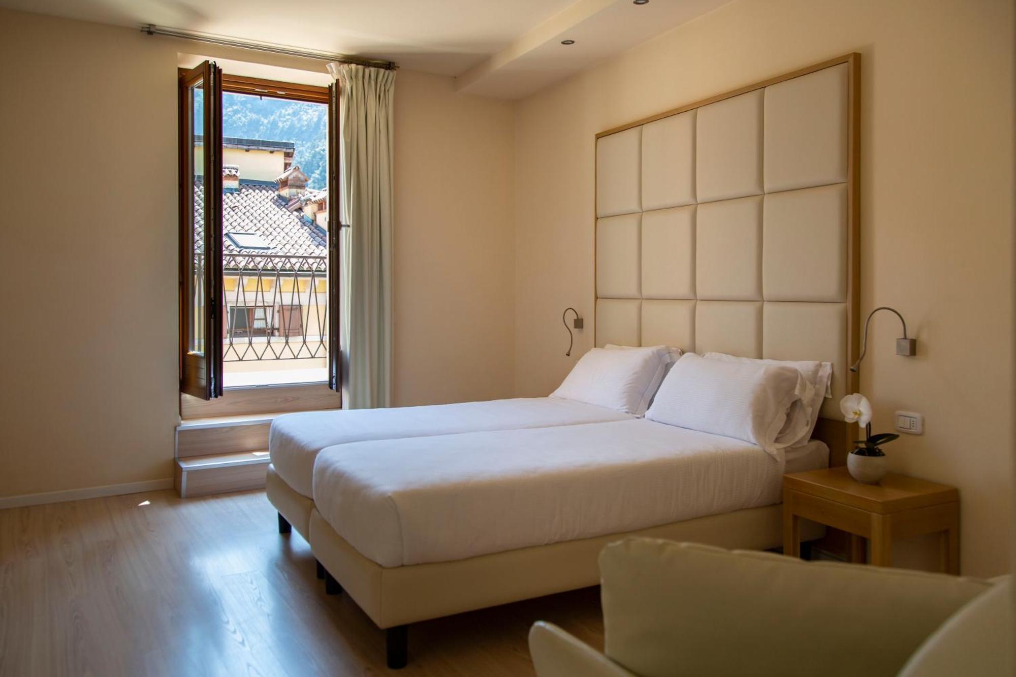 Junior Suite with Balcony